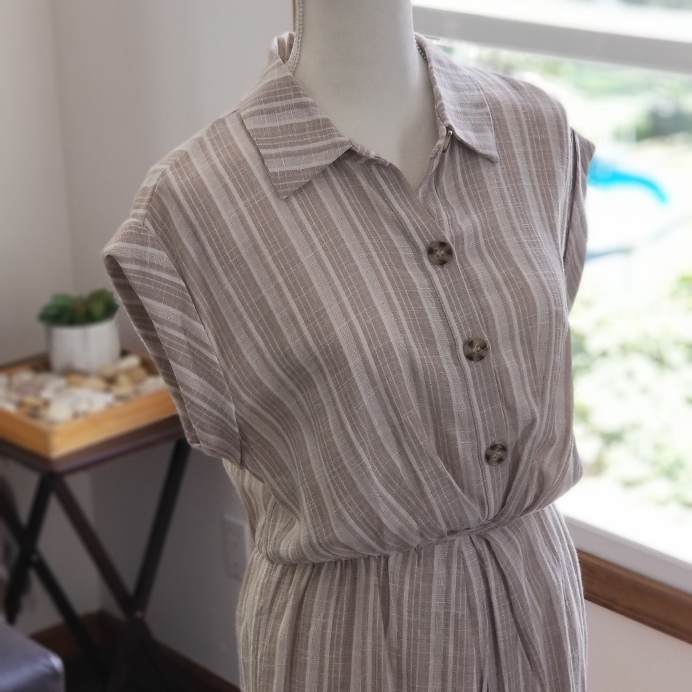 SOLD! June & Hudson Midi Summer Dress - Picture 6 of 9